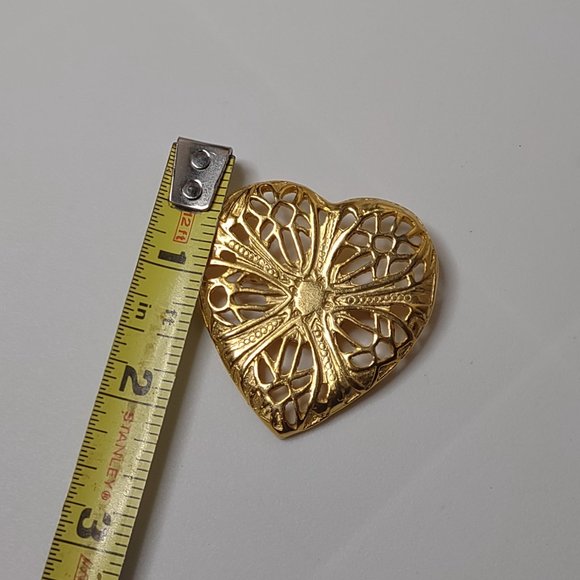 Large Metal Gold Tone Heart Brooch - Picture 10 of 16